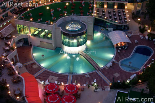 Marina Grand Beach 5